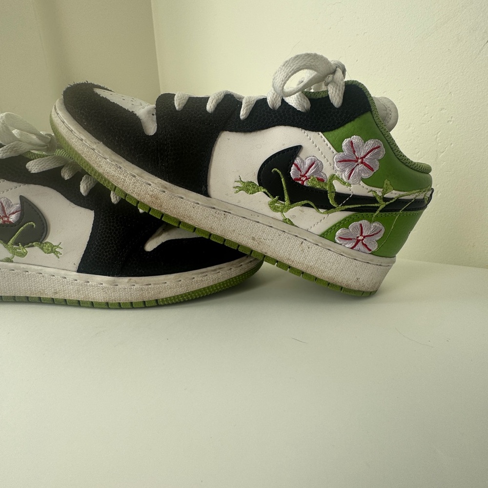 Jordan Black and Green Sneakers with Floral Embroidery